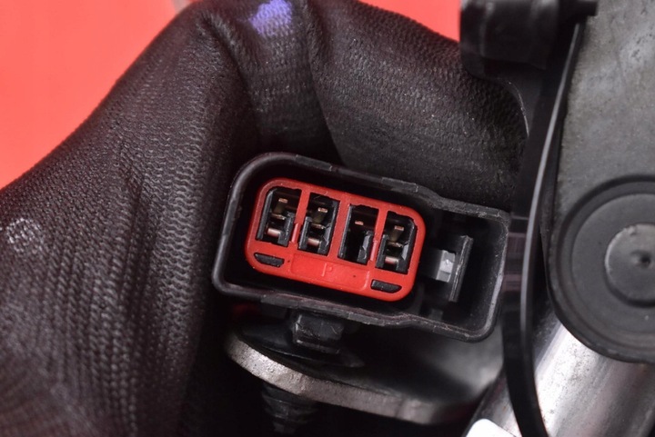 фото №8, Петля петли капота 31479644 volvo s90 2 ii 16-20