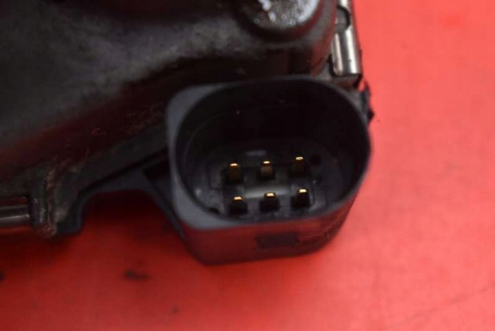 фото №7, Дросельна заслінка 030133062c vw polo 3 iii 6n 1.4 8v 60 km 94-01