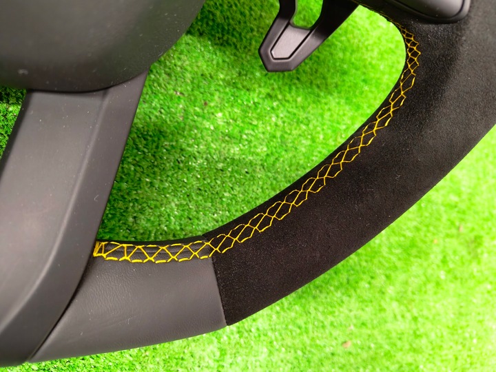 фото №8, Lamborghini urus руль лепестки алькантара жёлтая nić