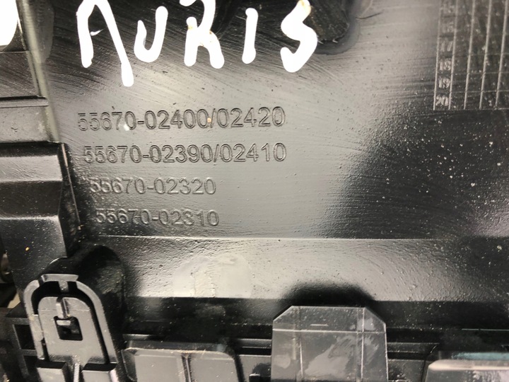 фото №7, Toyota auris ii решітка повітропровід середня з годинником 55670-02320