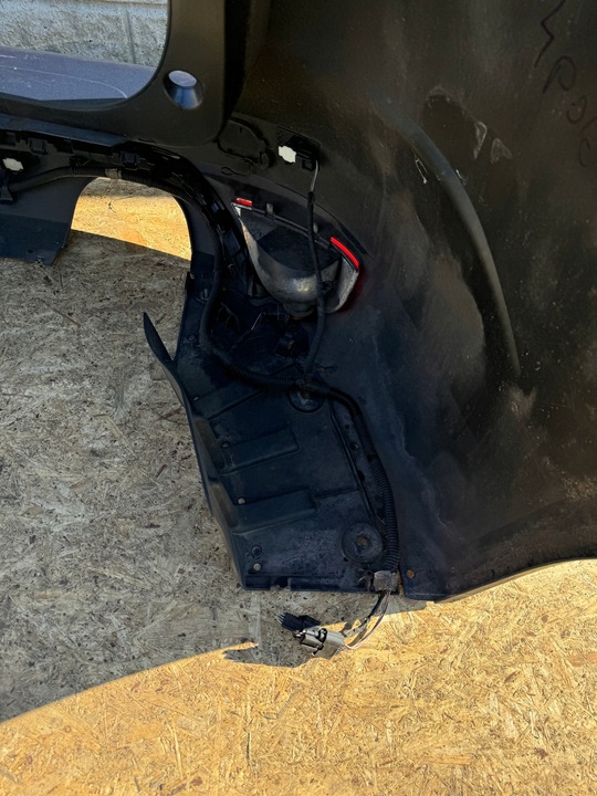 фото №9, Бампер зад задній renault megane iv terqe 16- універсал 4 x pdc