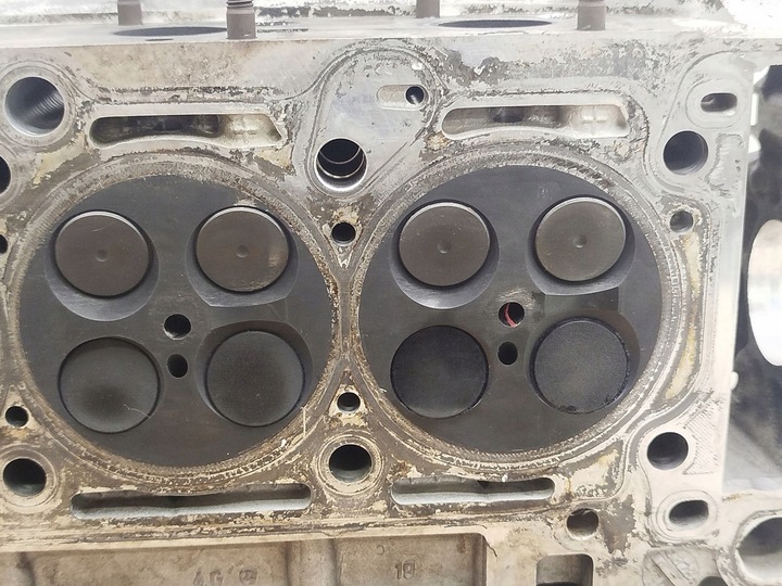 фото №9, Головка двигуна mercedes sprinter a6460101420 2.2 cdi 646985 4