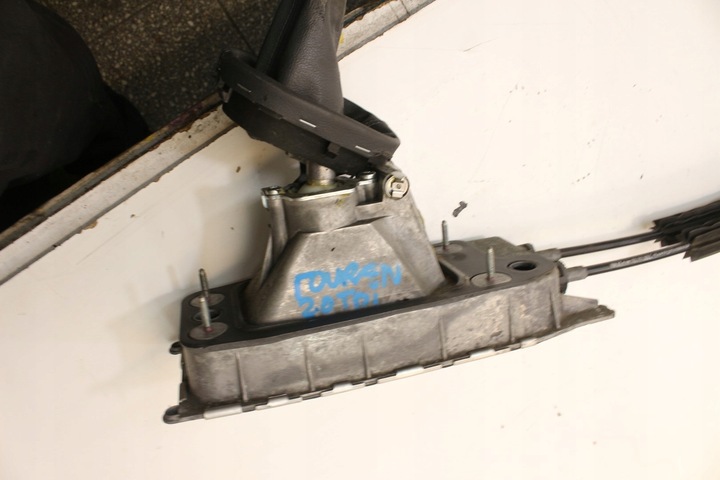 фото №8, Вибірник троси коробки передач 1k0711091a vw touran i 2.0 tdi