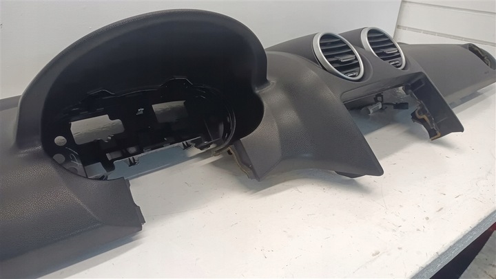 фото №7, Панель раздаточная mercedes ml w164 европа чёрная кожаный a1646800387