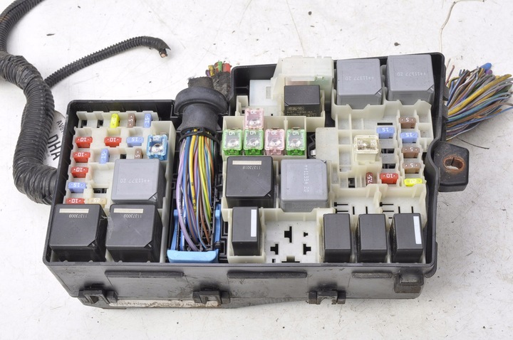 фото №10, Ford grand c-max mk2 коробка запобіжників av6t-14a142-aa