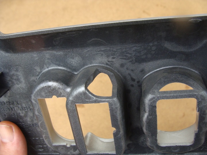 фото №7, Рамка средняя консоли панель dacia logan i sandero i