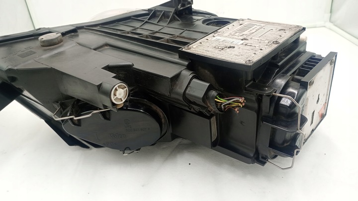 фото №13, Лампа левая bi-xenon поворотный passat b6 европа 3c0941751g