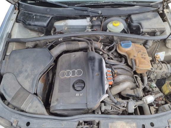 фото №12, Дросельна заслінка audi a4 b5 98r