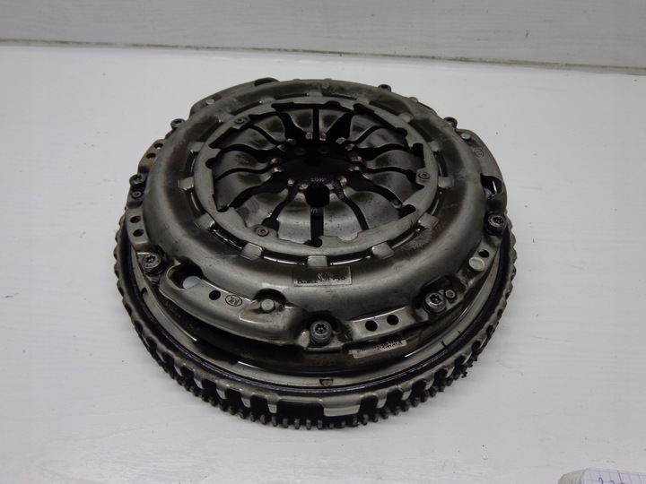 фото №1, | dacia duster ii 2 17- 1.3 tce набір зчеплення притиск маховик з двома масами 123100461r