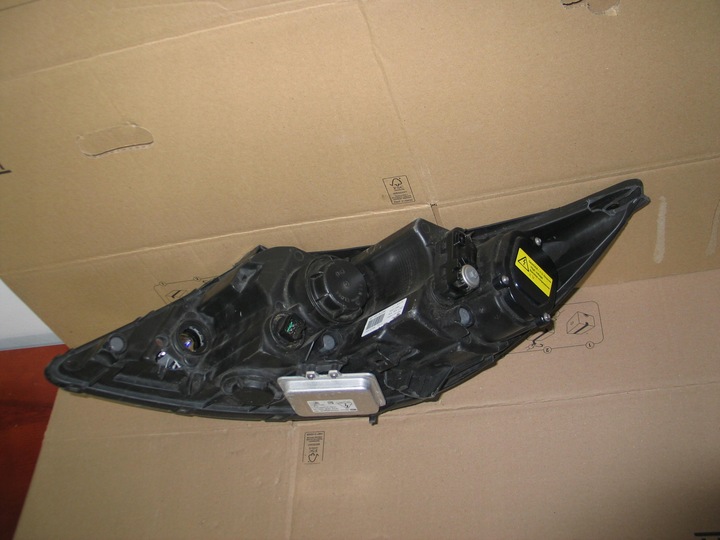 фото №11, Лампа правые перед ксенон led kia sportage 3 iii 92102-3u290 европа