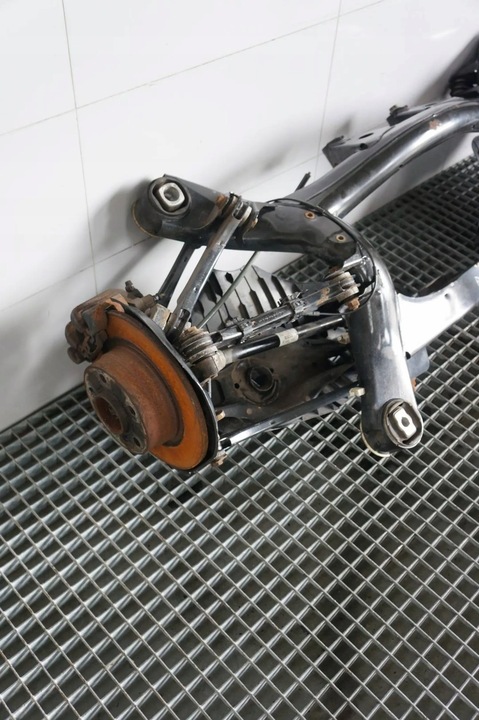 фото №13, Балка ось зад подрамник подвешивание bmw f20