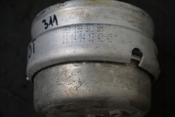 фото №4, Audi a4 b7 подушка двигуна ліва 2.0tfsi 2.0t 8e0199379bh оригінальна