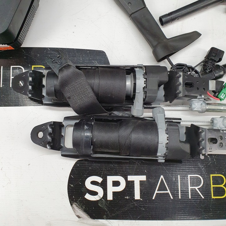 фото №9, Xc60 панель консоль подушки ремни подушка безопасности