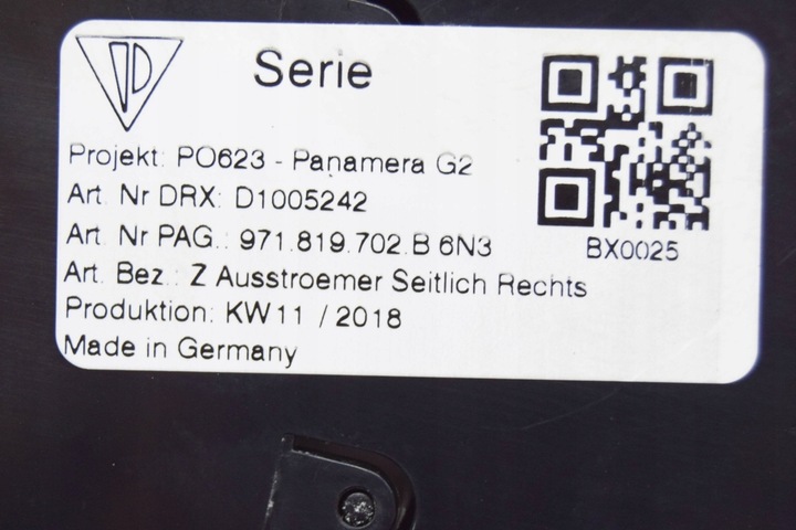 фото №6, Porsche panamera 971 панель раздаточная правый отверстие вентиляционный rhd 9718577