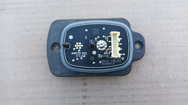 фото №10, Модуль led ford kuga iii 19- штекер 8 pin