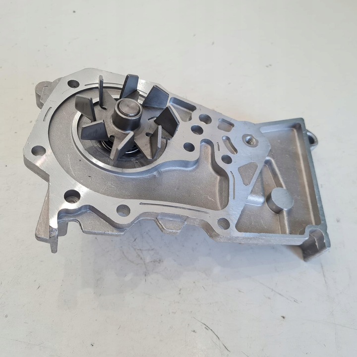 фото №7, Dacia доккер duster logan 1.6 16v насос води bga cp3282