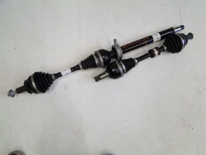 фото №7, Mercedes glb 247 x247 піввісь передня права 4matic a1183305500