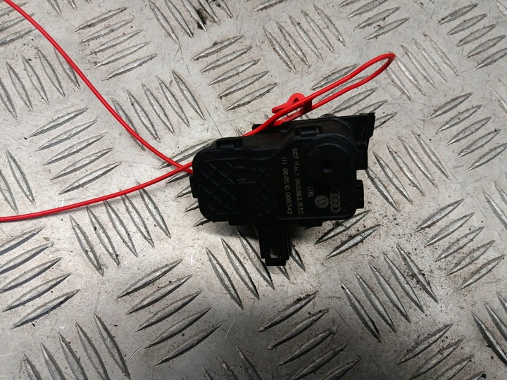 фото №5, Audi a4 s4 b8 8k 8k0862153e замки i приводи