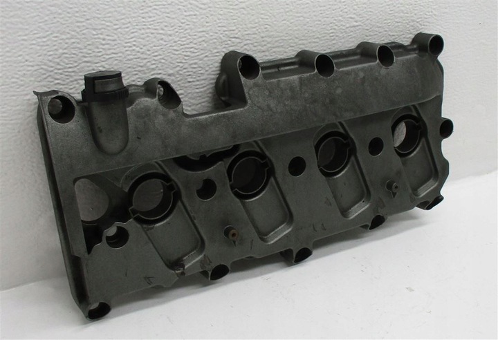 фото №3, Крышка клапанов audi s4 s5 4.2 fsi cau 079103472af