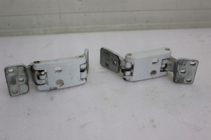 фото №2, Mercedes sprinter w906 петлі двері лівих зад 270 градусів kpl