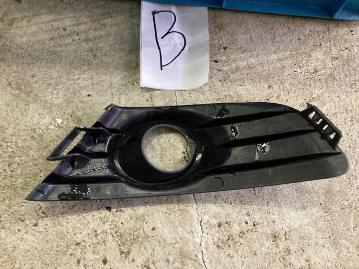 фото №3, Citroen c4 решітка бампера рамка галоген лівий перед 20100626