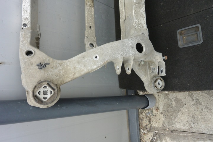 фото №7, Підрамник балка підвішування зад tesla модель s 12-16