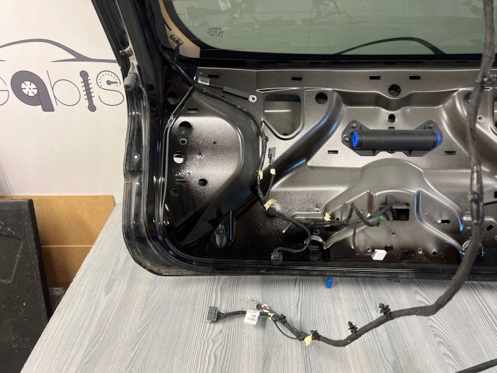 фото №11, 2023 volvo c40 крышка багажника