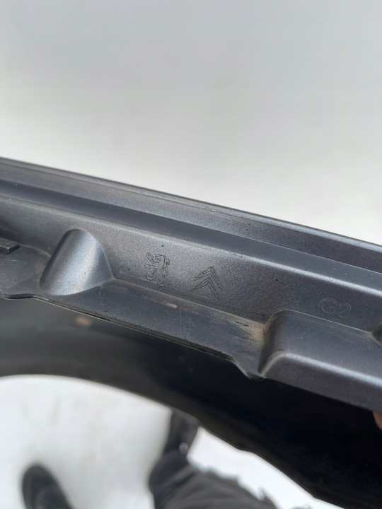 фото №11, Крыло левые перед citroen c4 i ezw 04-08r.