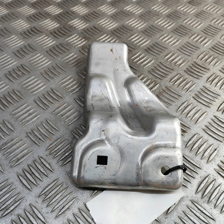 фото №6, Другие запчасти кузов audi a5 avant 8b3807330 31955213 2.0l 150kw 2024