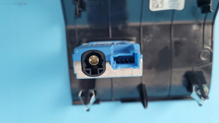фото №9, Bmw x6 iii g06 21r gniazo port usb захист 8711939 9868438