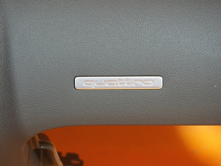 фото №10, Audi a5 8t панель роздавальна консоль 8t1857041f