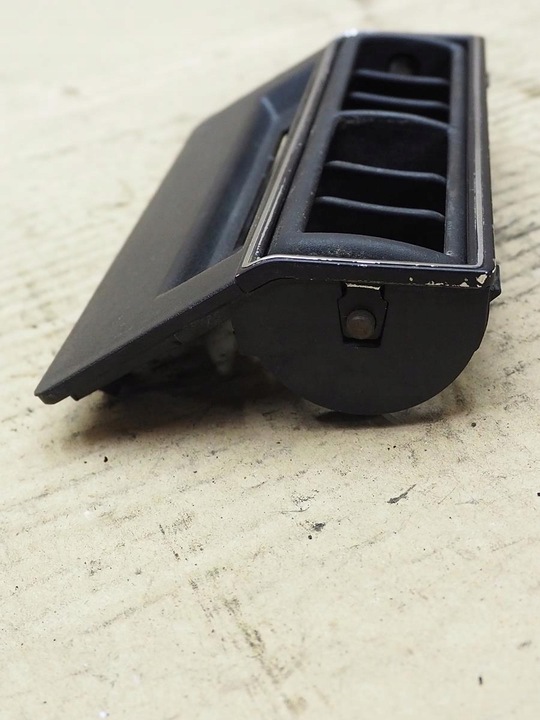 фото №7, Mercedes w126 решітка повітропровід 1268300013