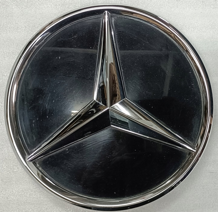 фото №1, Mercedes glc x253 viano w447 w214 cle c236 eqc эмблема дистроник