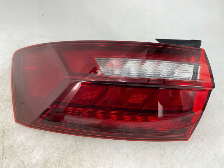 фото №10, 2020 volkswagen jetta usa фара задня 17a945095b