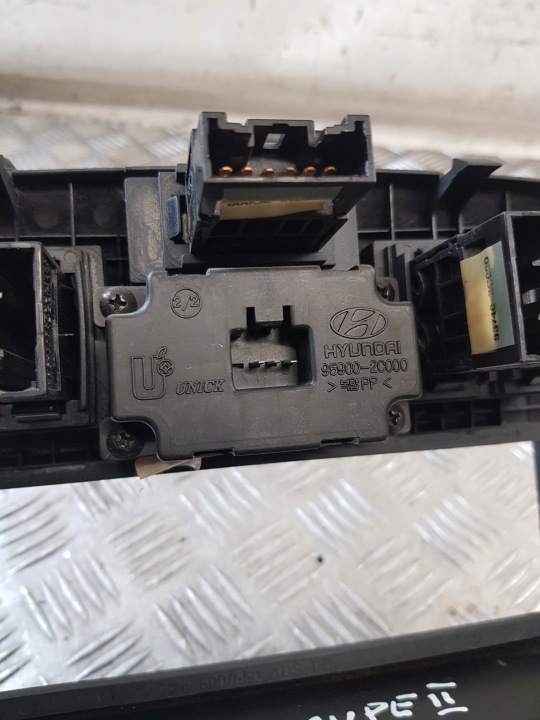 фото №9, Панель повітропровід 97250-2cxxx панель приладів 95900-2c000 рамка hyundai купе ii