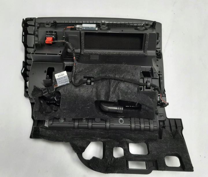 фото №5, Audi a4 b9 бардачок 8w1880302 6ps