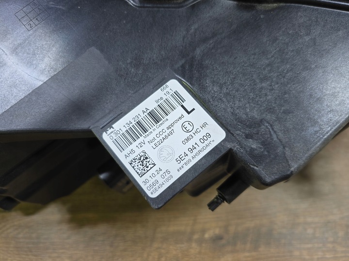 фото №8, Skoda octavia iv рестайлінг лампа перед передня ліва 5e4941009