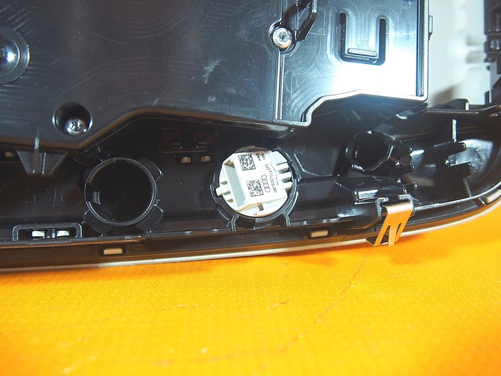 фото №9, Audi q7 4m панель стеля люк mikrofony 4m0947135ea