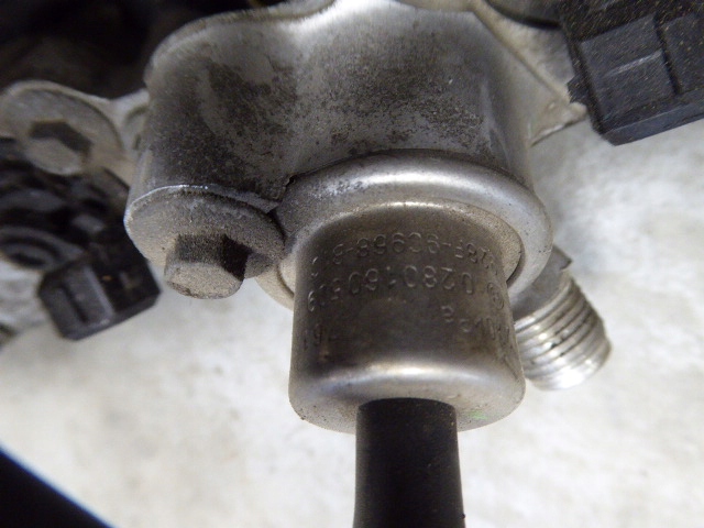 фото №11, Ford escort mk7 95-00 коллектор всасывающий дроссельная заслонка планка впрыскивающий 1.6 16v