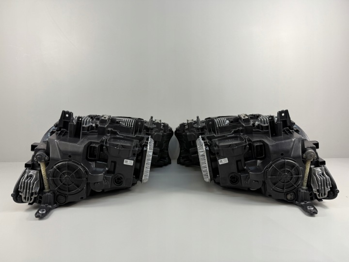 фото №13, Bmw 7 g11 g12 адаптивный led комплект лампа правая левая комплектные идеальные fv