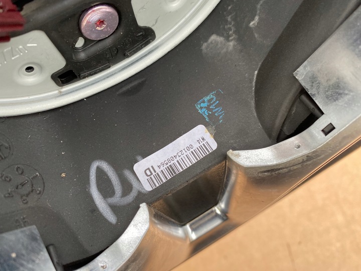 фото №10, Mercedes-benz оригинальный номер a2184600818 cls w218 руль мультифункция кнопки