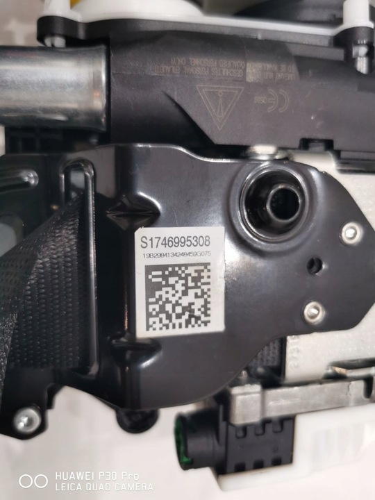 фото №7, Bmw x3 g01 x4 g02 передние ремни безопасности чёрные версия usa 3 штекеры