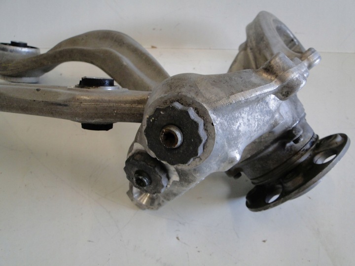 фото №12, Mercedes eqe 295 sedan поворотна опора права передня перед праві