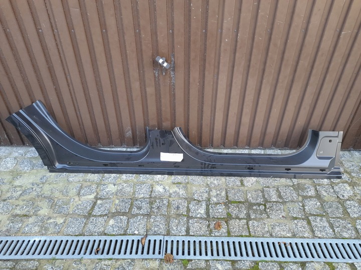 фото №1, Mercedes c-klasa w205 правий поріг a2056378001