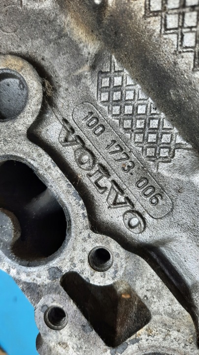 фото №8, Головка двигателя 1001773006 volvo s60 v70 2.4b