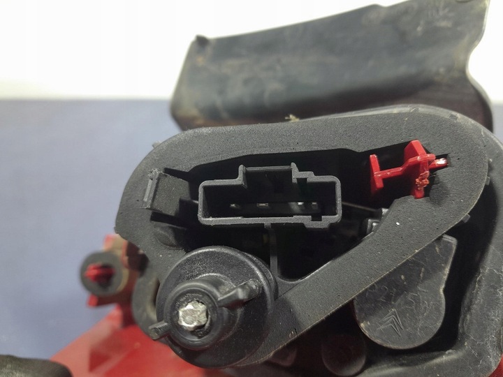 фото №8, Citroen c5 ii x7 универсал лампа зад задняя левая w крыло eu vp8x8x-13405-ax