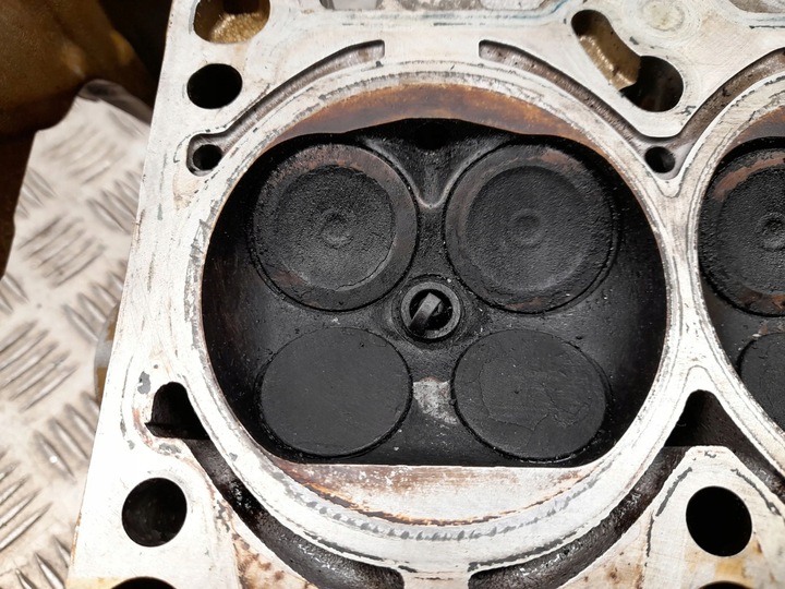 фото №13, Audi a4 s4 b8 8k 2014 ліва сторона головка двигуна