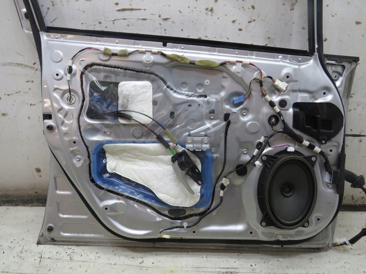 фото №7, Двері лівий перед 1f7 prius iii