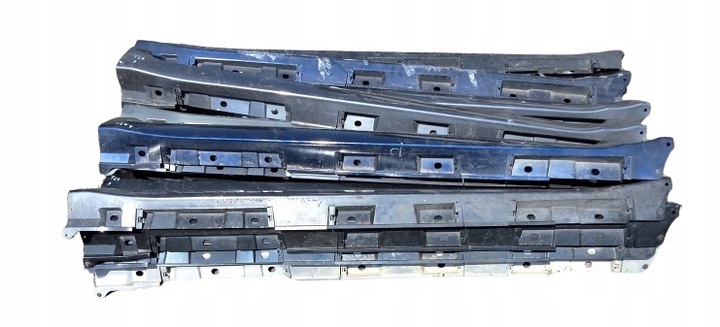 фото №1, Avensis t27 планка накладка порогова права mix кольорів