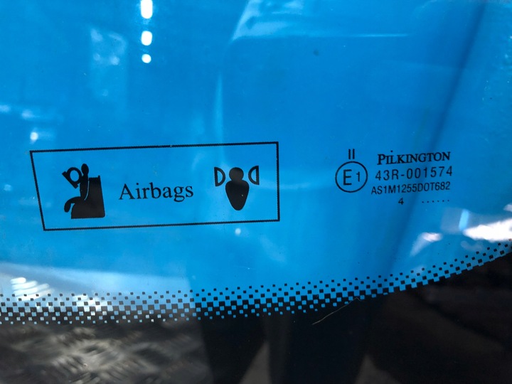 фото №2, Volvo xc60 i стекло перед передняя лобовое радар